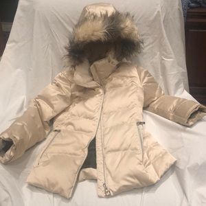 Beautiful Ski Coat with detachable hood Sz Small